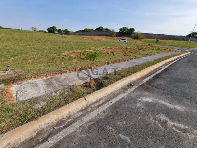 Terreno de 1.076,93 m² em Condomínio no Up Residencial, Votorantim-SP: Oportunidade Única!
