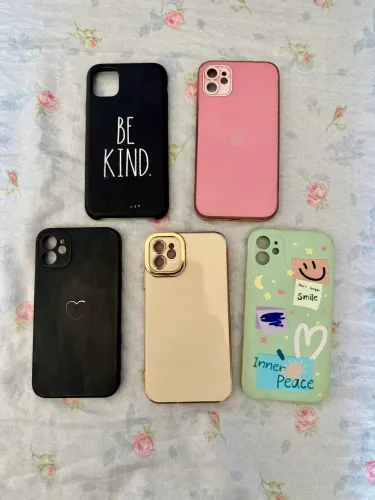 Capinhas Estilosas para iPhone 11 | Be Kind, Coração e Mais ( 1 é 8 ) 