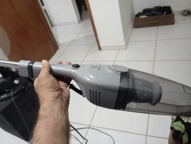 Aspirador portátil novo na cx