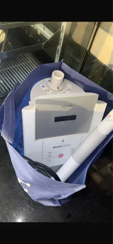 Vapor de ozônio para limpeza de pele