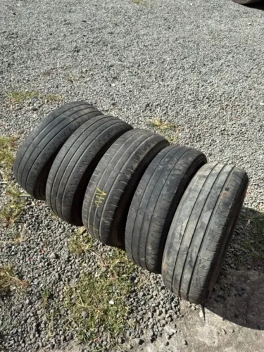 Pneus 175/70r13 Marcas Variadas - R$ 130.00 Unidade