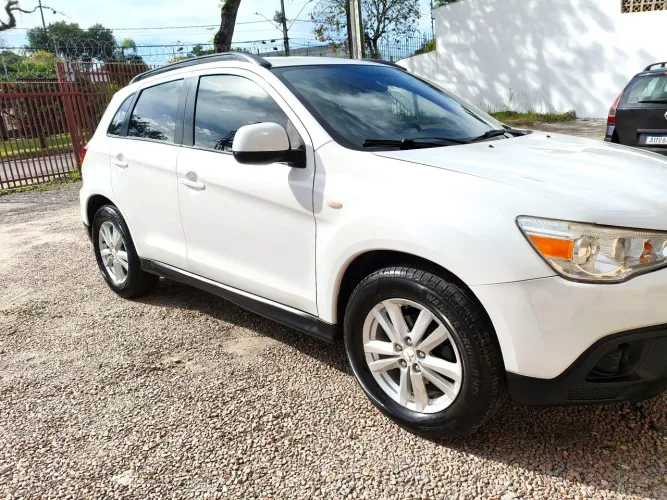 Mitsubishi ASX 2.0 16V 160cv Aut. 2012