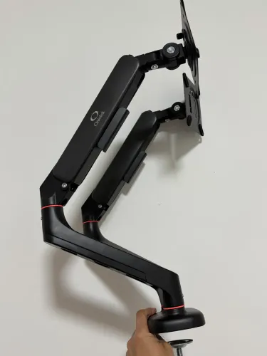 Suporte articulado p/ 2 monitores (Onistek)