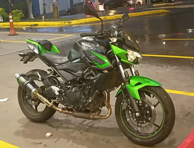 Kawasaki Z400 