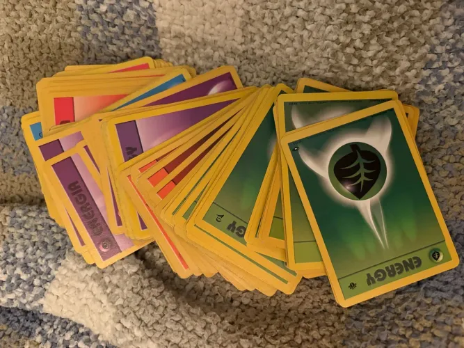 136 Cartas de Energia - Pokémon - Vintage