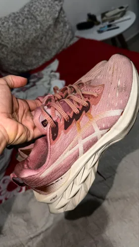 Tênis asics