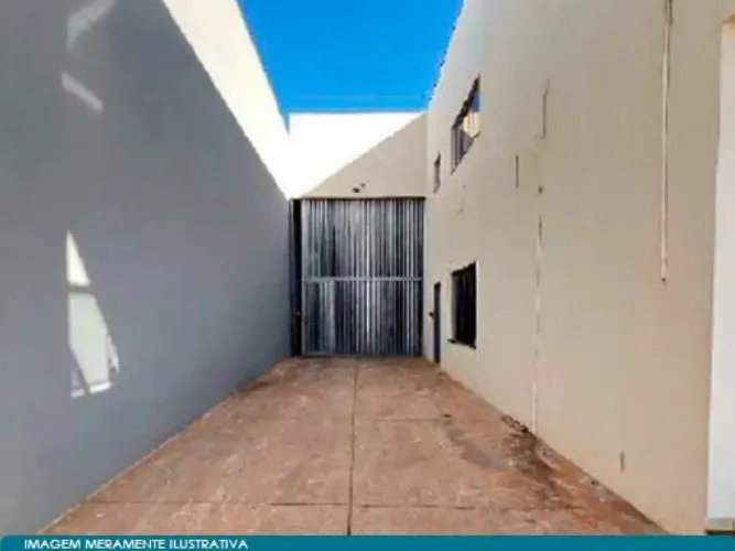 Galpão Comercial com Escritórios 457 m² (área construída) - Centro - Chapadão do Sul - MS