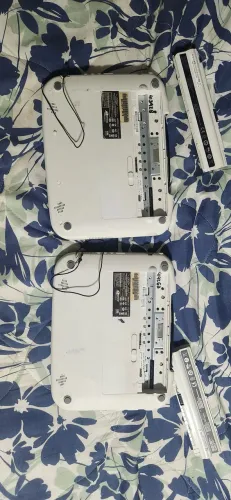 Dois Netbooks innov mg101a5 similar positivo mobo 5950 (no estado, para peças)