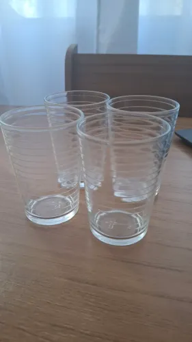 Jogo de Copos de Vidro