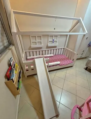 Cama Casinha e escorregador