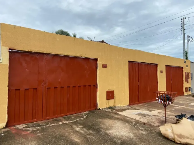 Casa 3/4 jardins Marques de abreu próximo a fábricas eternite