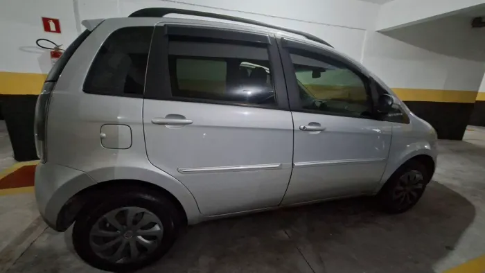 Fiat Idea Attractive 1.4 Fire Flex 8V 5P 2013