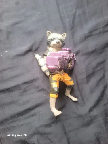 Boneco Marvel