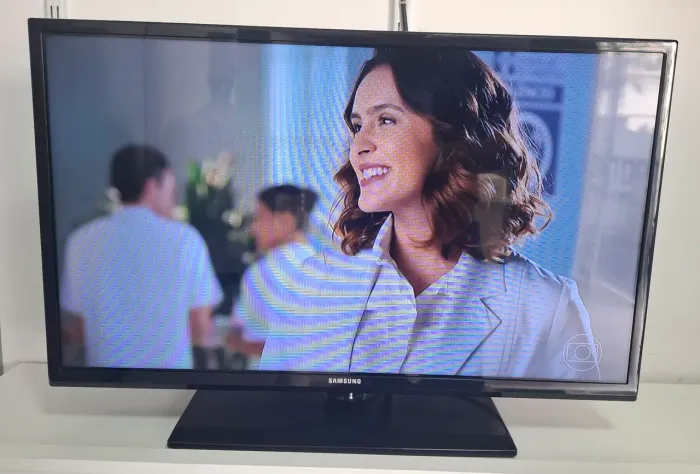 TV SAMSUNG 32 POLEGADAS LED 