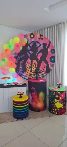 Aluguel pegue e monte decoração de festa