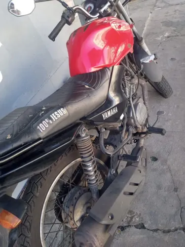 Vendo uma moto