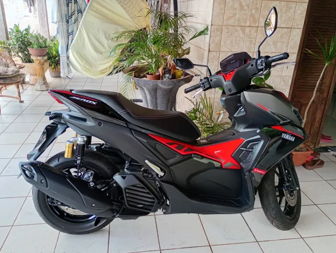 Vendo Yamaha aerox 160 quitada, já feita a primeira revisão de 1000 km