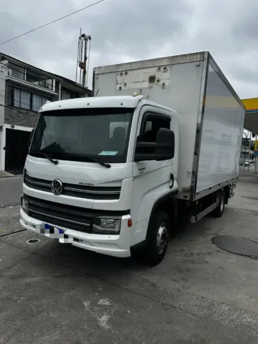 Vw Delivery 11-180 2020 4x2 Com Baú