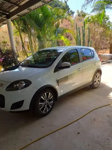 Fiat Palio Sporting 1.6 Flex 16V 5P 2016