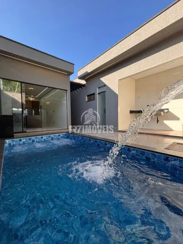 CASA COM QUINTAL E PISCINA PRIVATIVA EXCELENTE LOCALIZAÇÃO JARDIM BALNEARIO GOIÂNIA GO