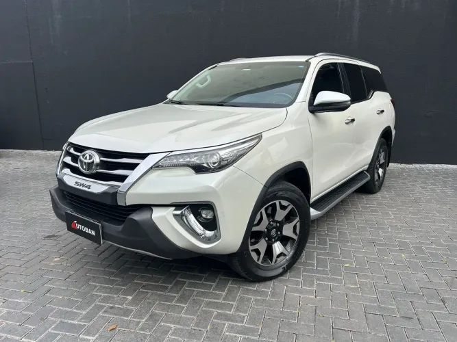 Toyota Hilux SW4 SRX Diamo. 4X4 2.8 TB DIE AUT 2019