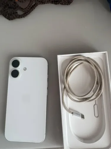 Vendo IPhone 16 10 x sem juros !