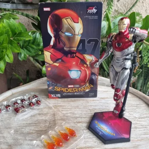 Boneco Articulado Homem de Ferro Mark 47 Zd Toys 18cm Marvel