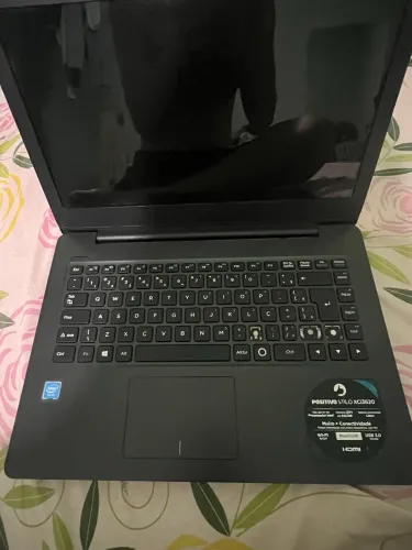 ? Notebook Positivo com defeito