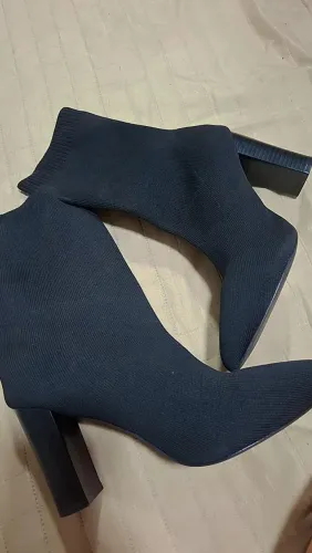 Bota semi nova 