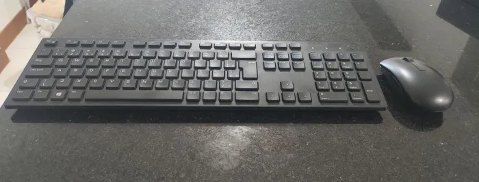 Kit teclado e mouse sem fio Dell WK636T