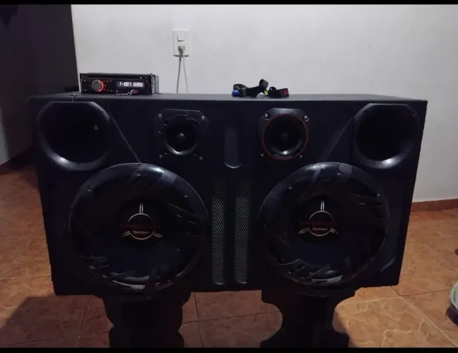 Vende se som automotivo 