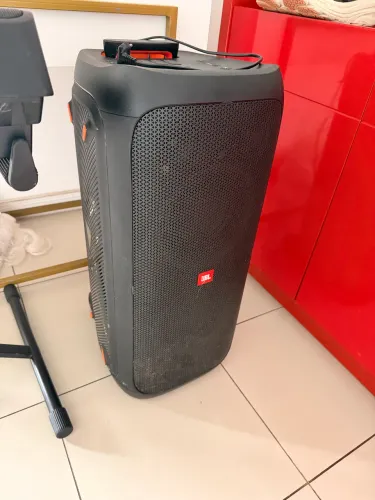 Caixa JBL Party Box + capa protetora 