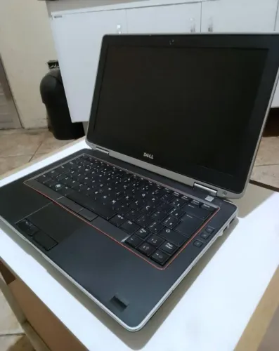 Notebook Dell Latitude E6320 - equipamento retirado de empresa.