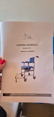 Cadeira higiênica- de rodas