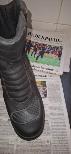 Bota de couro para moto marca TH 3