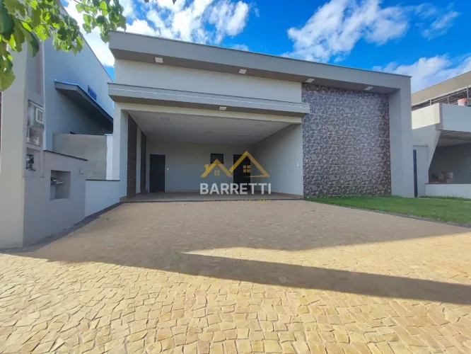 Casa à venda no Condomínio Belmonte com 3 quartos, sendo 1 suíte, 4 banheiros, piscina e 4