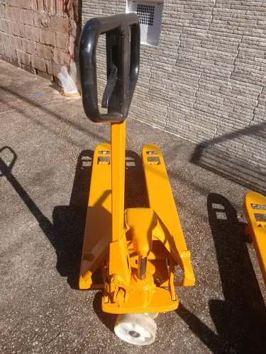 PALETEIRA MANUAL PALETRANS TM 2500 RODA DUPLA reformada