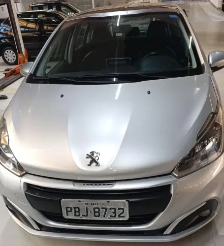 Peugeot 208 Allure 1.2 Flex 12V 5P Mec. 2019