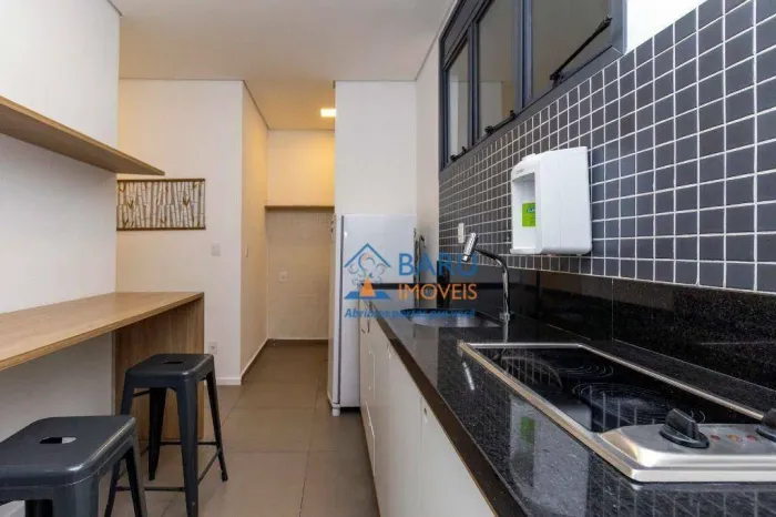 Apartamento com 1 dormitório para alugar, 30 m² por R$ 3.211,86/mês - Santa Cecília - São