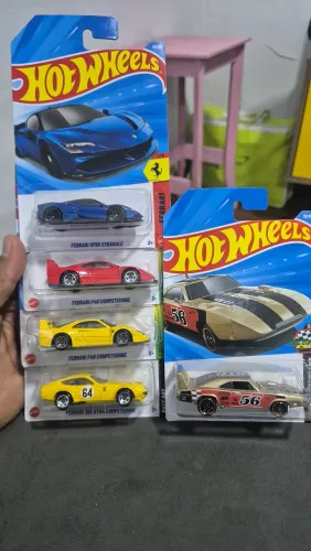 4 Ferrari e Dodge brinde