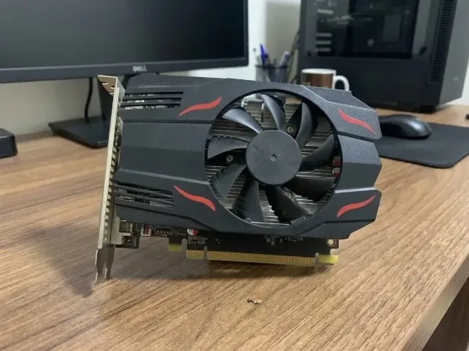 Rx 550 4gb Gddr5 (Placa de vídeo)