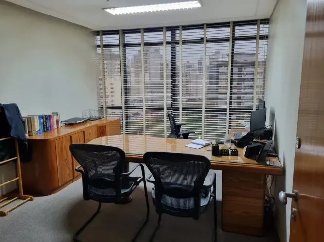 Sala/Conjunto para aluguel tem 180 metros quadrados em Savassi - Belo Horizonte - Minas Ge