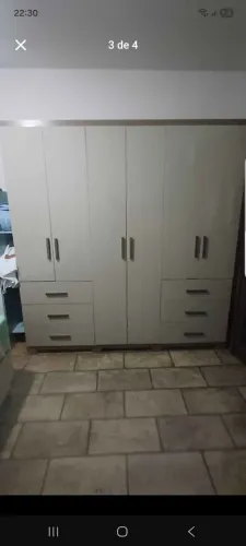 Guarda-roupa quase novo pouquíssimo usado