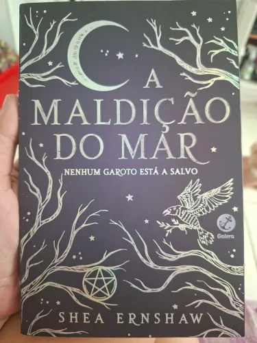 Livro A Maldição do Mar
