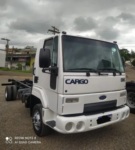 Ford cargo 816 chassi 2016