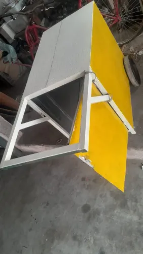 Carrinho metálico para ambulante com estoque