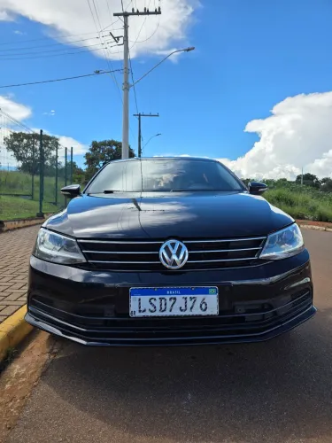 Volkswagen Jetta Comfortline 2.0 T.flex 8V 4P Tipt. 2015