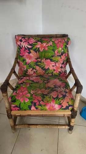 Poltrona de bambu