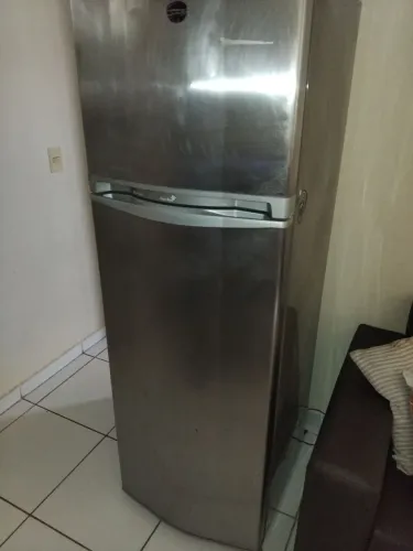 Geladeira consul frostfree 