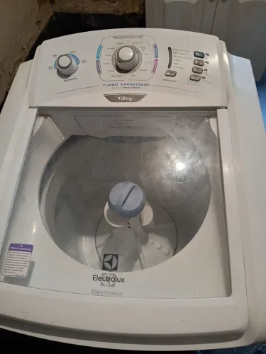 Máquina de lavar Electrolux 13 kg